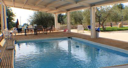 Room in Guest Room - Beautiful Double Room in a Farmhouse in Ragusa