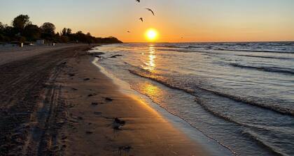 Cottage by the Sea, Guest House Melon