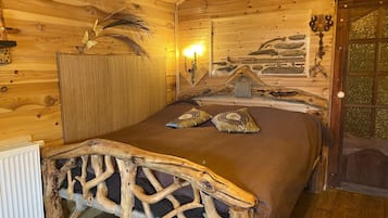 House, 2 Bedrooms, Smoking, Private Pool | Interior