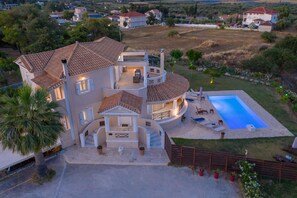 Villa, 5 chambres, fumeur, piscine privée | Extérieur