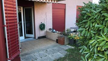 Apartment, 1 Bedroom, Garden View | Exterior detail