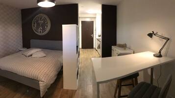 Appartement, 1 chambre, vue jardin | 1 chambre, lit parapluie