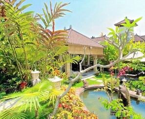Villa, 3 Bedrooms, Private Pool, Garden View | Property grounds - Vss-ubud Ricefield -ac-3bd-3bth-pool-b&b-internet (Ubud)