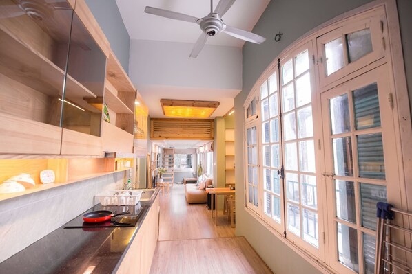 Apartment, 1 Bedroom, Microwave | Interior - Jan House - With Breakfast - Centrehanoi (Hanoi)