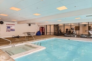 Studio | Pool