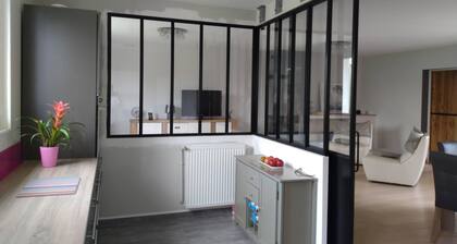Family house with private pool 8*4
