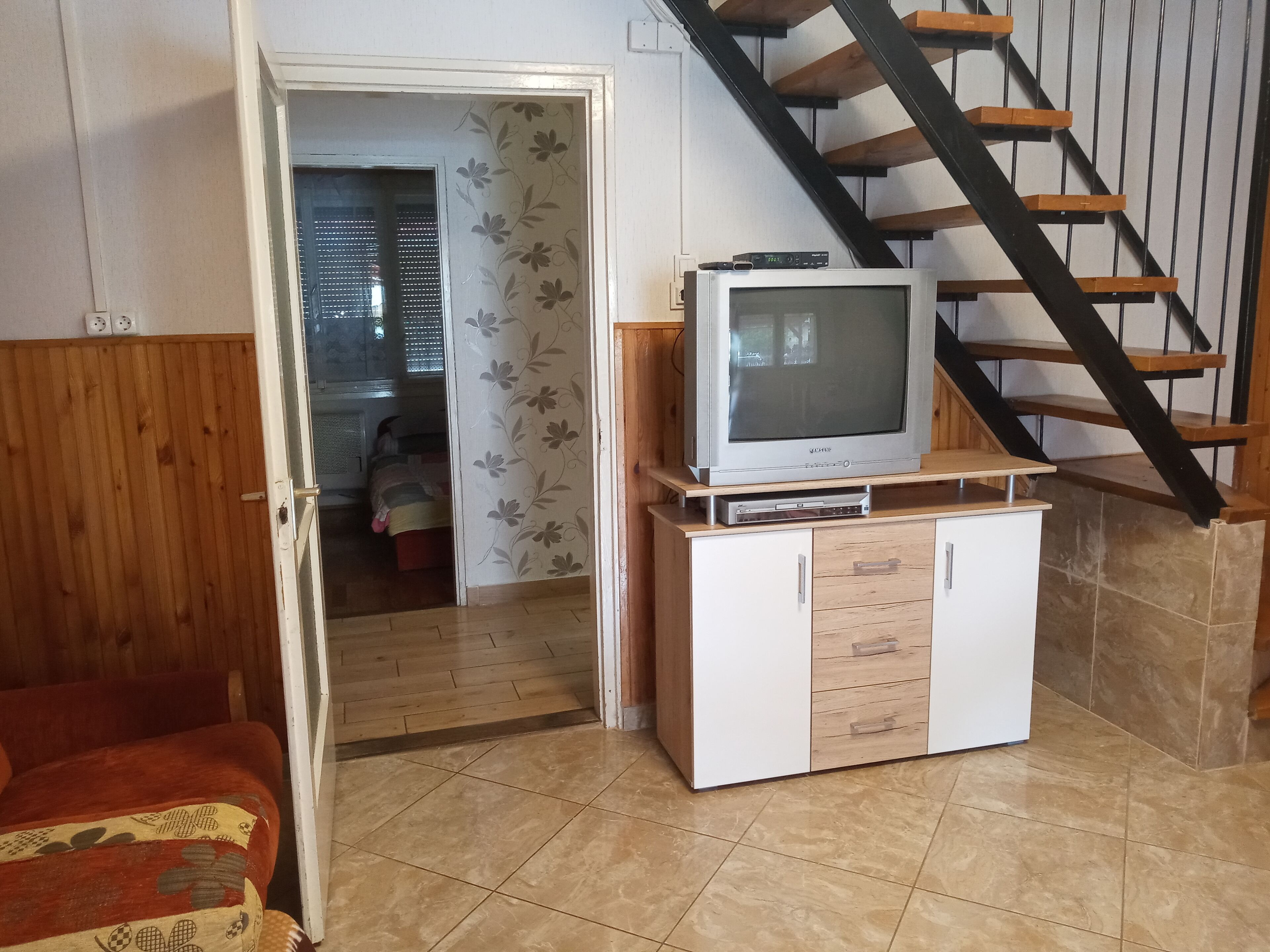 3 bedrooms, iron/ironing board