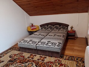 獨棟房屋, 3 間臥室, 陽台, 花園景觀 | 3 間臥室、熨斗/熨衣板
