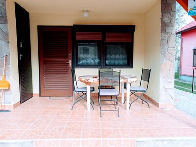 A Whole Holiday House With a Garden in Fonyód for 2-10 Persons