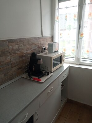 Casa, 3 habitaciones, balcón, vistas al jardín | Interior