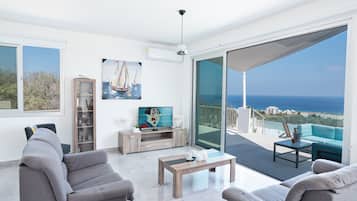 Villa, 4 slaapkamers, privézwembad, uitzicht op tuin | Interieur