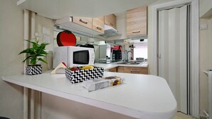 Unclassified image, 4 of 19, button - Wonderful Located in Center of Athens (Athens)