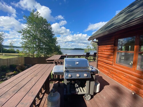 Adirondack Lakeside Lodging, Wrap Around Deck, Panoramic Lakeviews, Beach Access