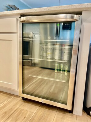 2 bedrooms, free WiFi, wheelchair access - Harbour Island Luxury Waterfront Condo Sunset View-Pool-Marina-Beach-Boardwalk (Ocean City)