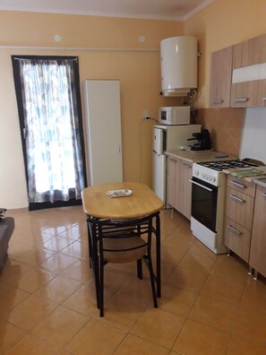 Apartemen, 1 kamar tidur, teras, pemandangan kebun | Interior