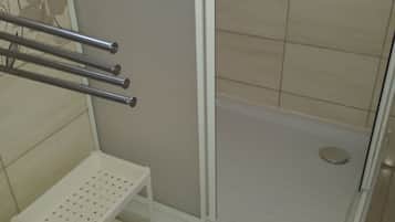 Apartment, 4 Bedrooms, Smoking, Balcony | Bathroom | Soap