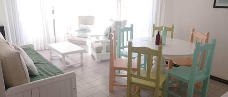 고급 침구, 객실 내 금고, 각각 다르게 가구 비치, 노트북 작업 공간