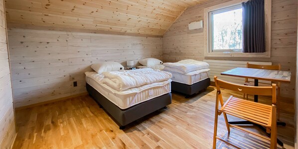 Chaumière Confort, non-fumeur | 2 chambres, rideaux d’obscurcissement, accès au Wi-Fi (inclus)