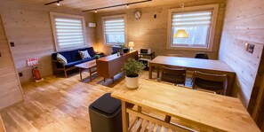 Chaumière Confort, non-fumeur | 2 chambres, rideaux d’obscurcissement, accès au Wi-Fi (inclus)