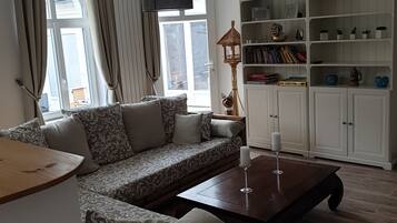 Télévision, livres, chaßne hi-fi