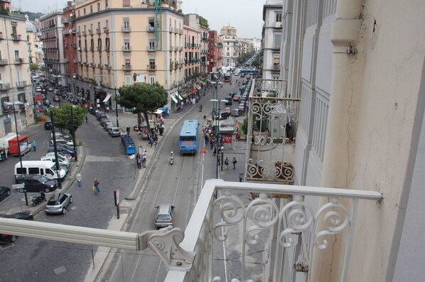 Camera, 1 camera da letto, balcone, vista città | Esterni