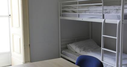 Room in B&B - 1bed in Basic 8 Bed Mixed Dorm - Share Bathroom