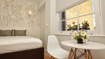 Small Studio Apartment | Strykjärn/strykbräda, gratis wi-fi och sängkläder