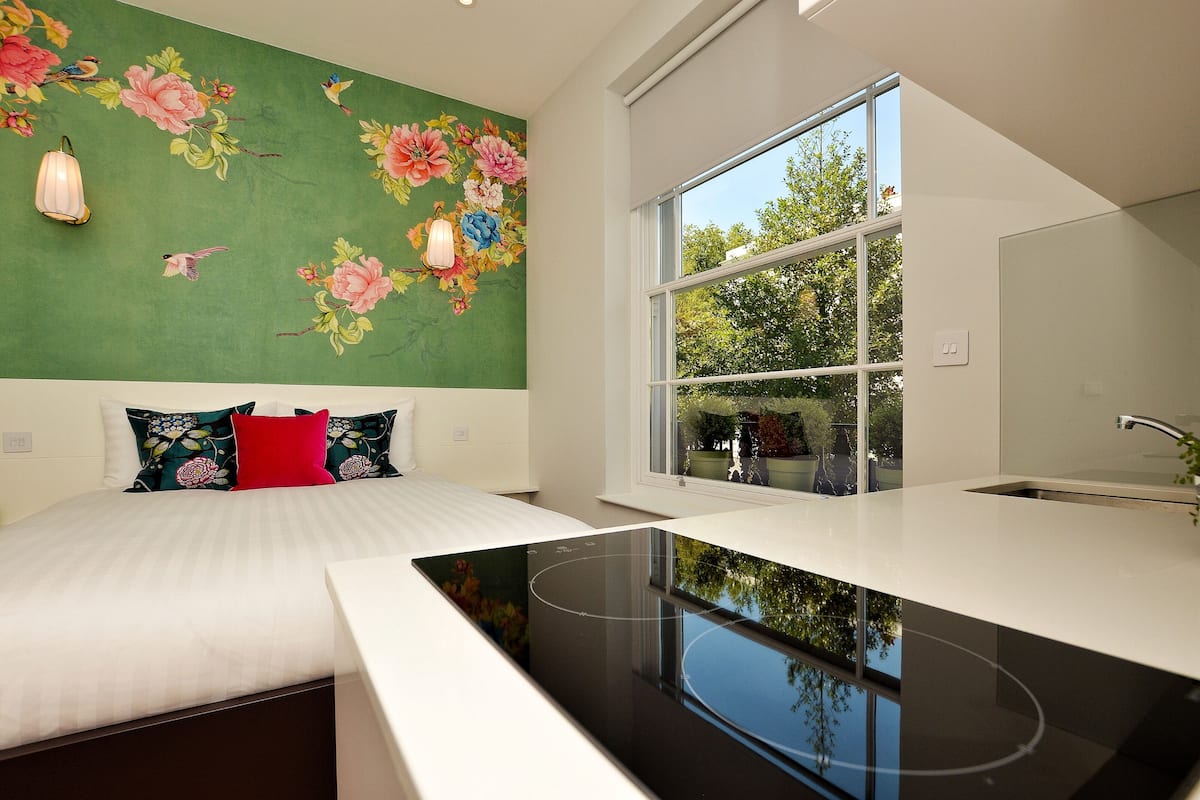 Standard Studio Apartment | Private kitchenette
