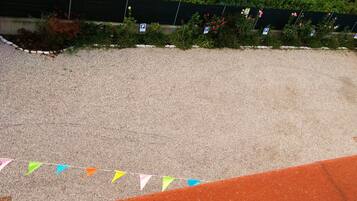 Kamar, 1 kamar tidur | Pemandangan dari properti