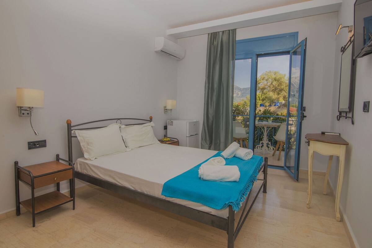 Habitación de diseño | Ropa de cama de alta calidad, colchones viscoelásticos, caja fuerte