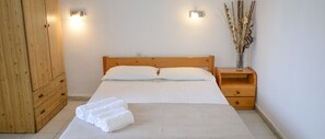 1 bedroom - Corfu Room Apartments With big Parking Area (Corfu)