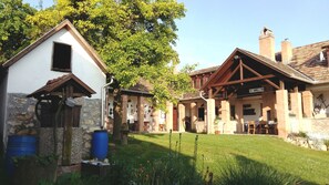 Room, 1 Bedroom, Smoking, Private Pool | Garden - Room in Farmhouse - Rustic Charm - two Bedroom Suite 8601 (Dunaszentmiklós)