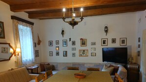 Chambre, 1 chambre, fumeur, piscine privée | Salle à manger