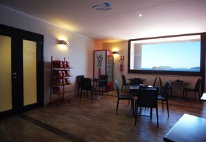 Bar (in der Unterkunft)