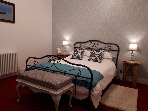 1 多间卧室、熨斗/熨衣板、免费 WiFi、床单