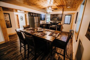 Fridge, microwave, oven, stovetop - Adirondack Lakeside Cabin w/ Beach Access, Panoramic views, incl SUP, onsite B&G (Cold Brook)