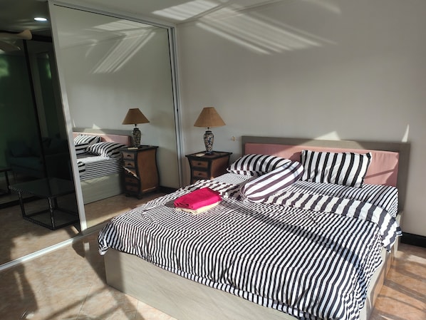 Apartment, 1 Bedroom, Smoking, Balcony