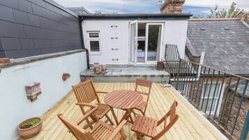 Villa (3 Bedrooms) | Terrace/patio