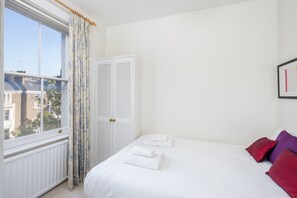 Appartement Ville (2 Bedrooms) | 2 chambres, fer et planche à repasser, Wi-Fi, draps fournis