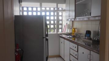 Apartment, 2 Bedrooms, Balcony, City View | Bahagian dalam