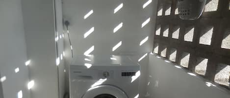 Apartment, 2 Bedrooms, Balcony, City View | Laundry