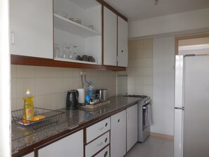 Apartment, 2 Bedrooms, Balcony, City View | Interior