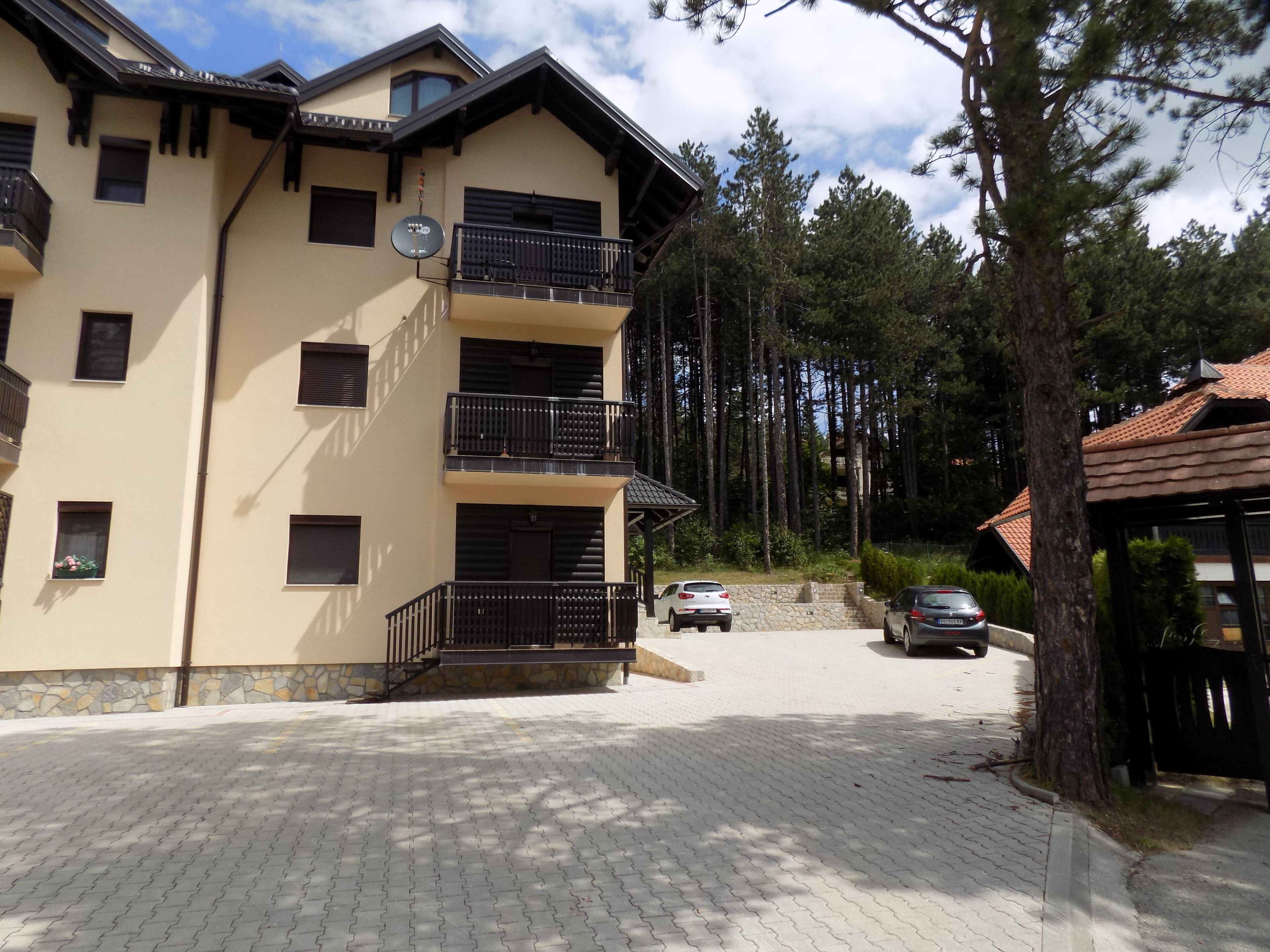Apartment, 1 Bedroom, Smoking, Balcony | Exterior