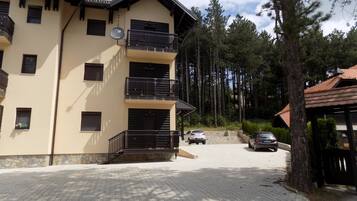 Apartment, 1 Bedroom, Smoking, Balcony | Exterior