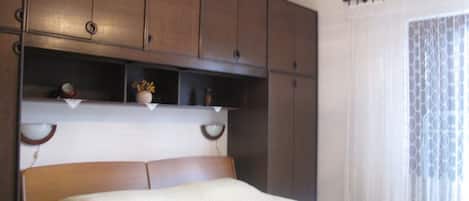 1 bedroom