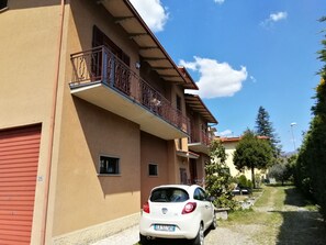 Front of property - Maximum House in Subbiano (Subbiano)