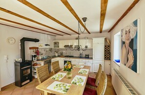 Frigorífic, forn, placa de cuina i rentaplats