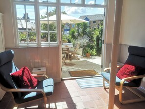 Interior - 5 bedroom accommodation in Cowes (Cowes)