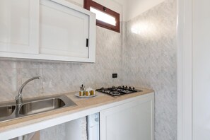 Appartement Standard, 1 chambre (Bilo 1) | Coin cuisine privé | Grand réfrigérateur, four, plaque de cuisson