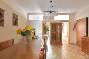 Standard Apartment, 2 Bedrooms, Ground Floor | Living area | TV - Villa Rosy (Maruggio)